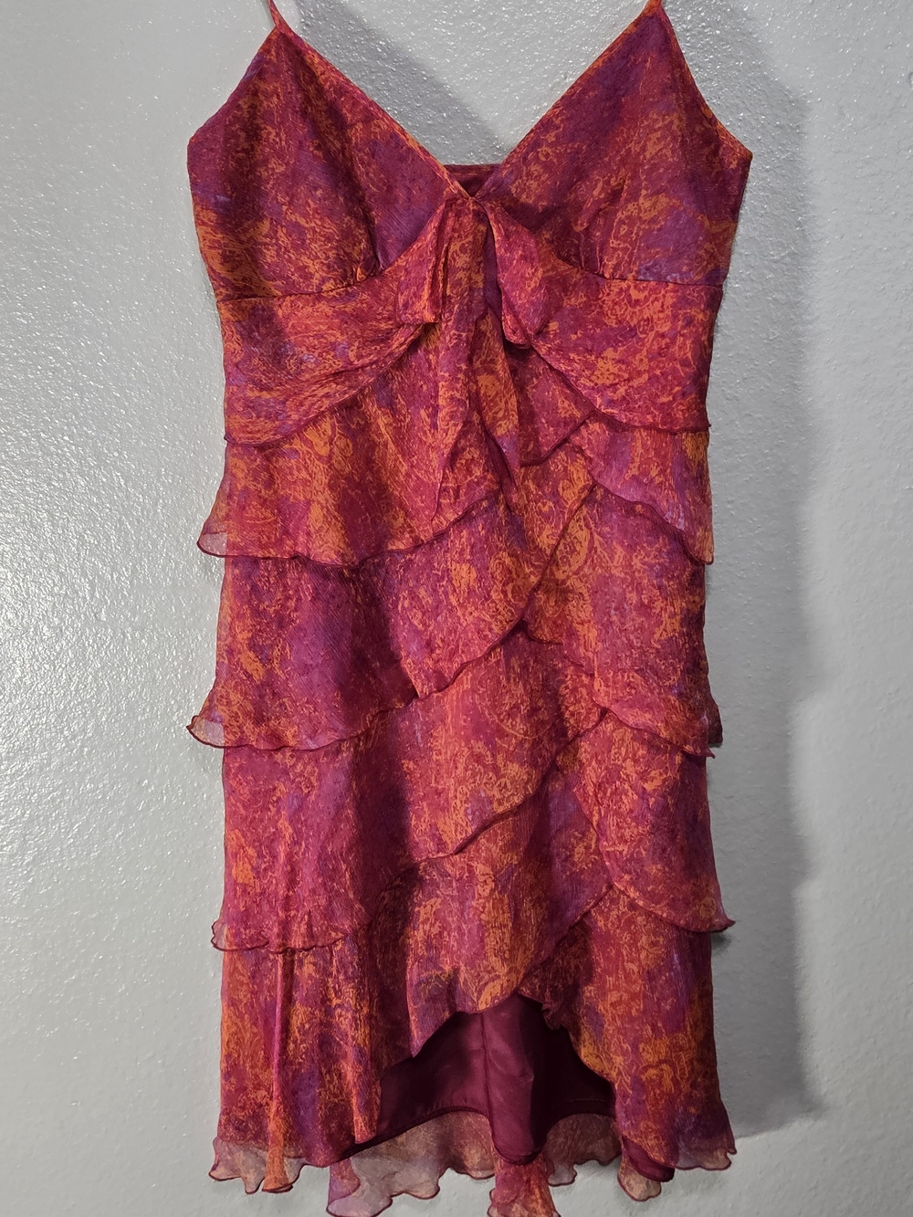 Y2K Laundry by Shelli Segal Tiered Ruffle Spaghetti-Strap Dress in Pink-Orange